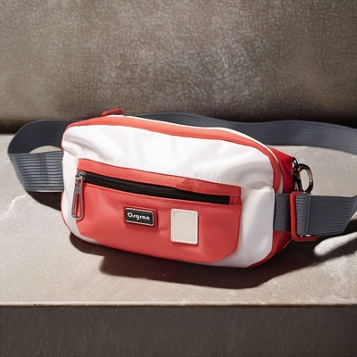 Mit Reißverschluss geschlossene Messenger-Tasche für modische und bequeme Handy-Speicherung